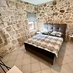 Toni - Apartmán *